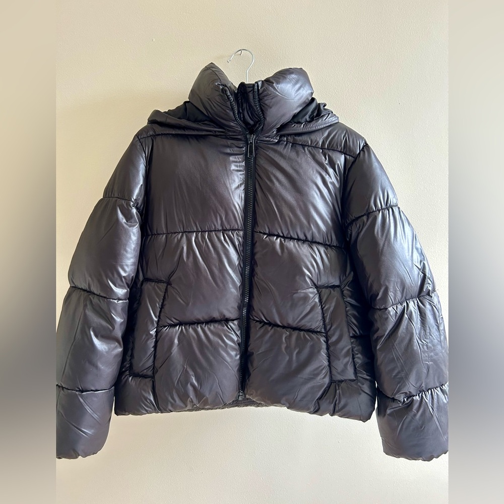 H&M black puffer jacket w/hood | M.